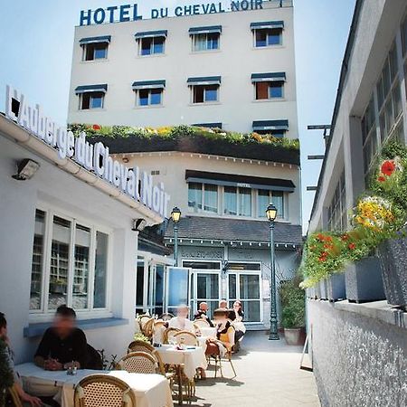Le Cheval Noir Hotel Paris Pantin Eksteriør billede